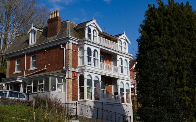 Отель Braddon Hall вид на фасад