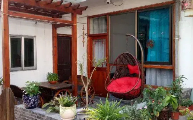Xiaoqiao Renjia Inn