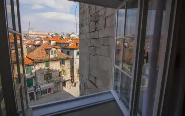 Riva Royal View Luxury Apartments