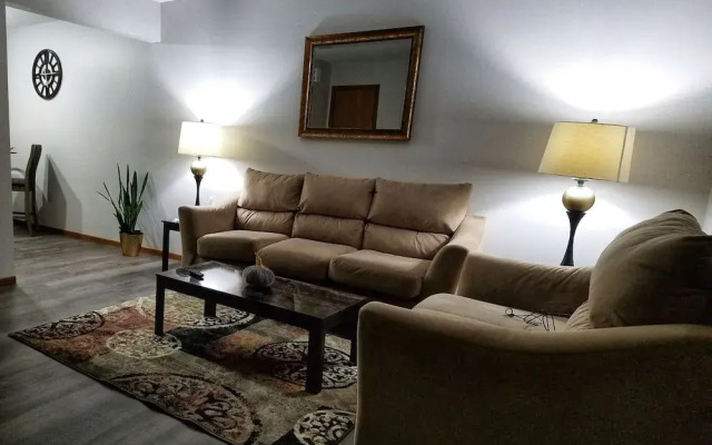 Lafayette Townhouse 105
