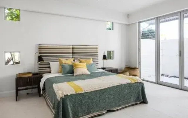 12 Noosa Parade