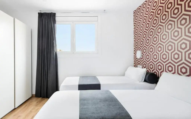 Mar Apartments