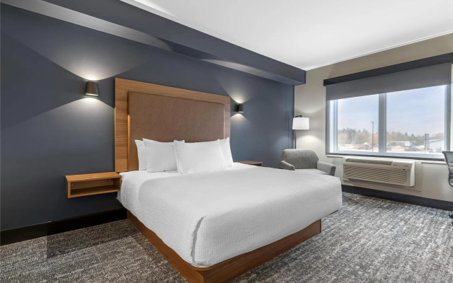 Best Western Plus Neepawa Hotel