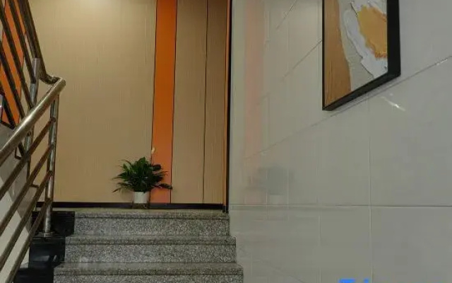 Yipin Homestay (Qinghui Garden Jinbang Shangjie)