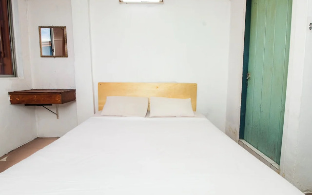 Gold Star Hotel