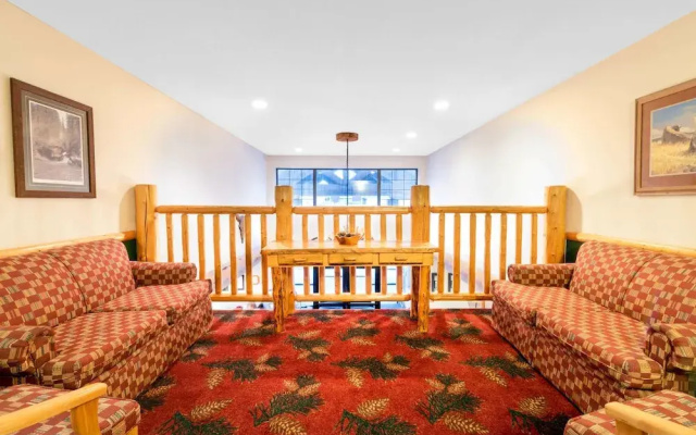 Ramada Summerset/Rapid City West