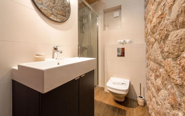 Villa Stone House Magarac