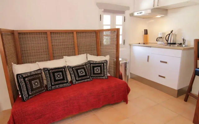 Modern House With Terrace, Near the Popular St. Maxime