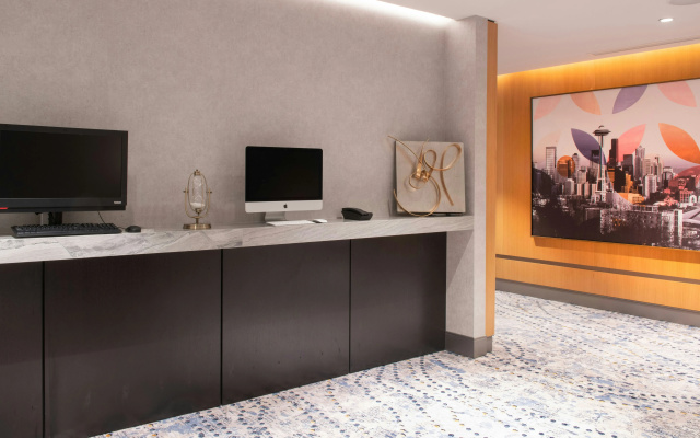 The Charter Hotel Seattle, Curio Collection by Hilton
