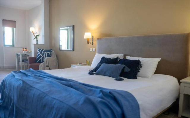 Giannoulis – Grand Bay Beach Resort - Adults Only