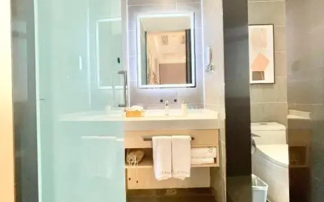 Vyluk Hotel