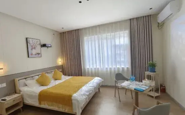 Xunluo Xiaoshe Homestay