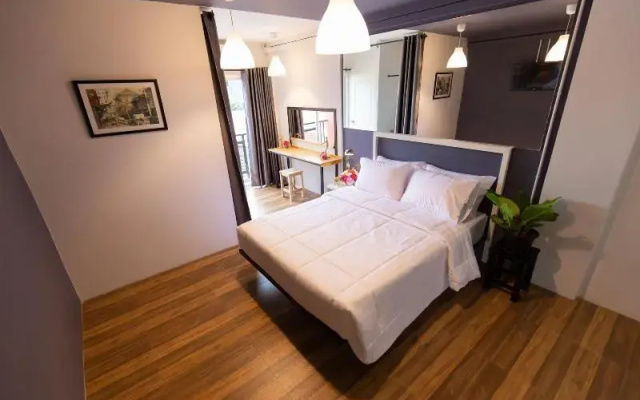 Mango10 House