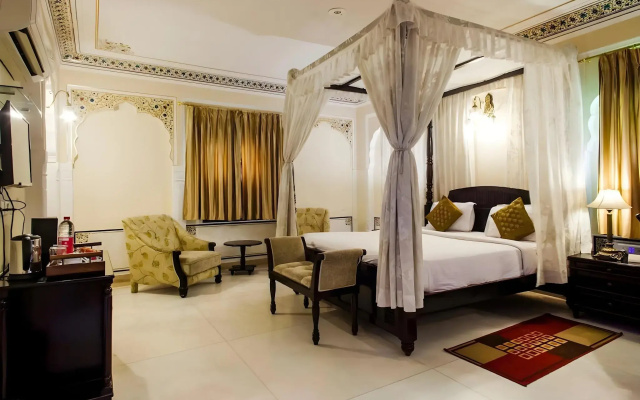 WelcomHeritage Traditional Haveli