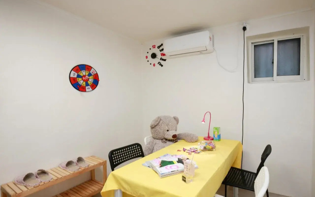 Daon House