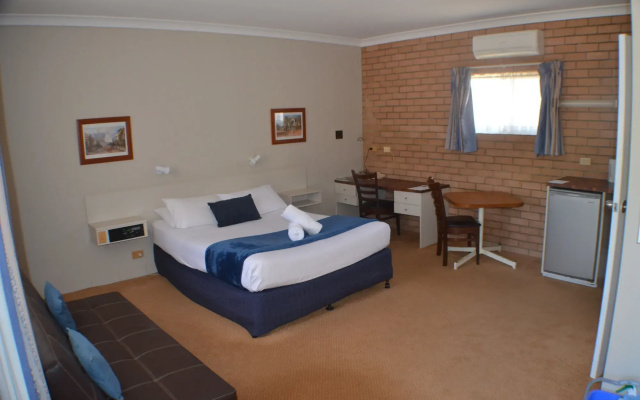 Deer Park Motor Inn
