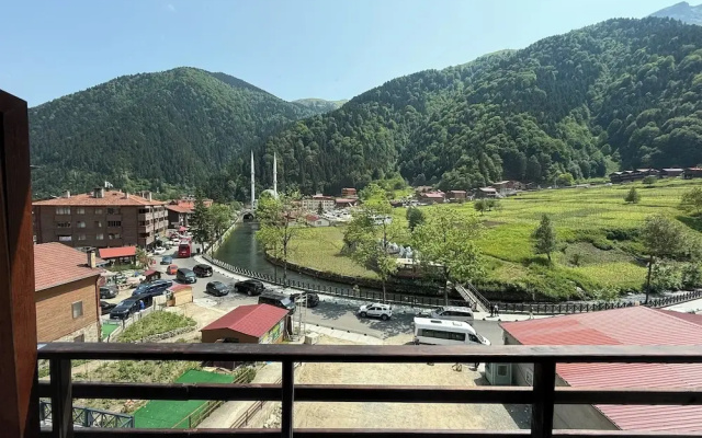 Mavro Uzungöl