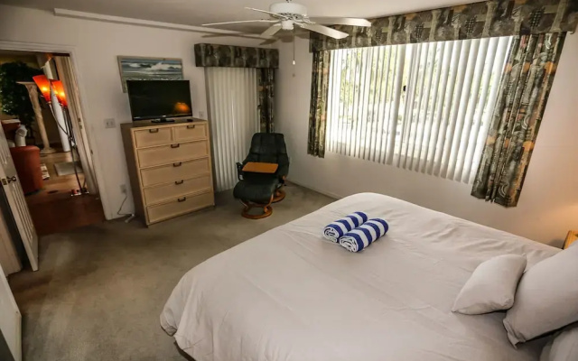 Ocean Harbor 102A