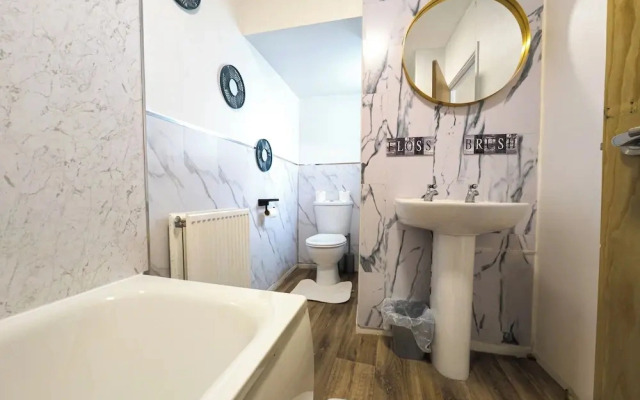 Casa Botique - Close To Gunwharf