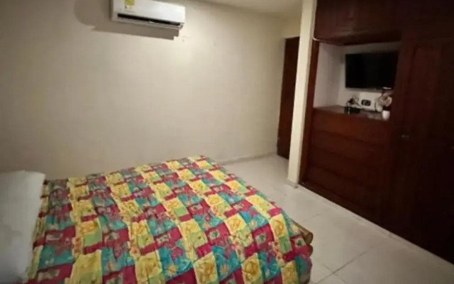 Hotel Aiport Crespo