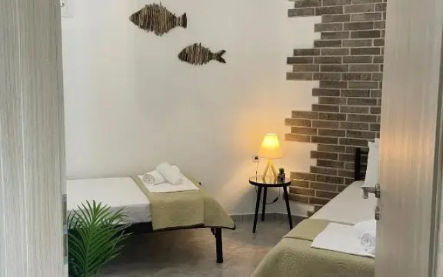Eden apartment Paliouri with Frontyard private garden