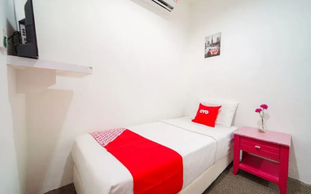 OYO 89710 Saujana CT View Hotel