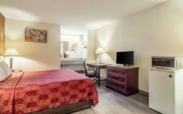Econo Lodge Acworth East