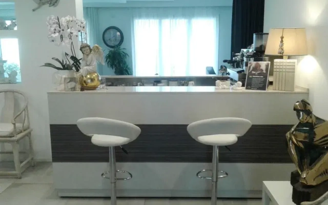 Hotel Madal
