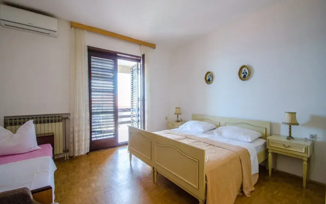 Apartments Desa