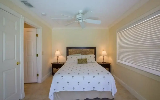 Spinnaker Dr Home