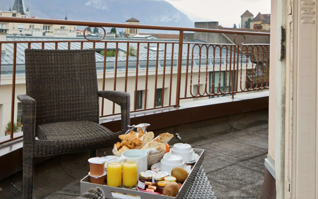 Best Western Plus Hotel Carlton