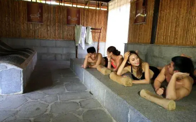 Jin Debao Kaiyue International Hot Spring Resort Hotel