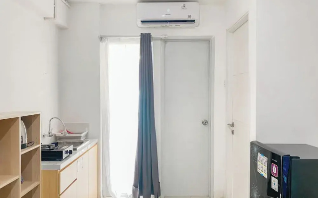 Good Place And Homey 2Br Bassura City Apartment Near Mall