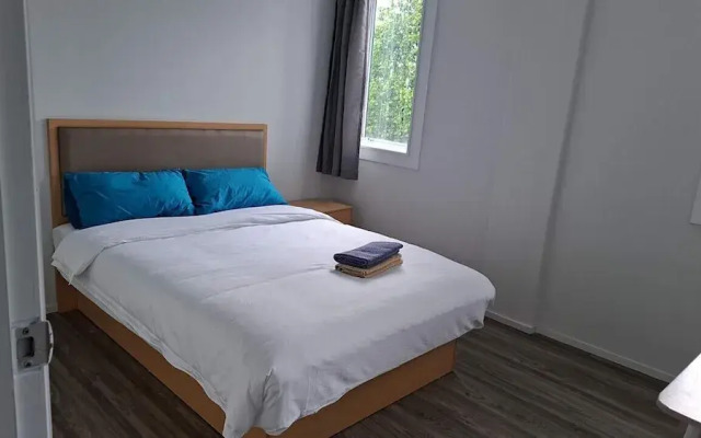 2 Double 5 Single 2 Sofa Beds Suite 1