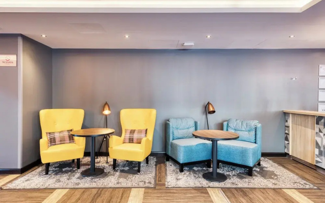 Premier Inn Banbury Town Centre - Castle Quay