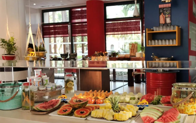 Ibis Styles Dakar