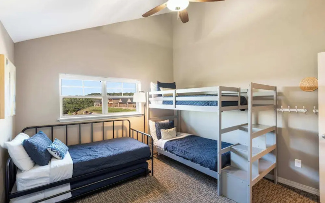 The Lakeview Penthouse 10ppl