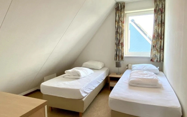 Comfortable Bungalow for 6 People,