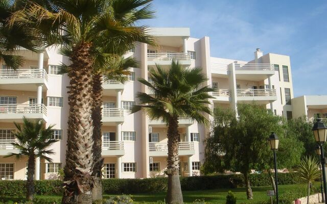Turim Estrela do Vau Hotel вид на фасад