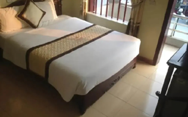 Viet Nhat Hotel
