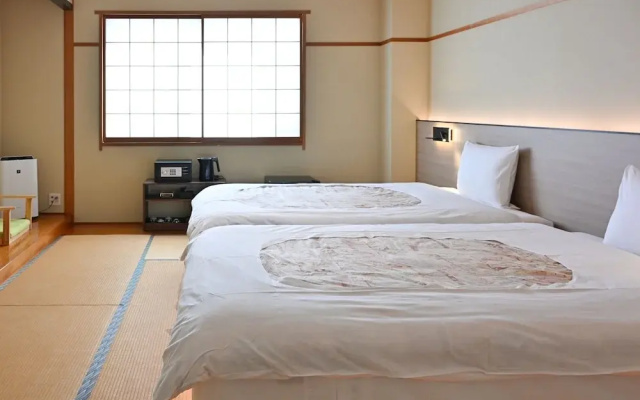 Komakusa Hotel