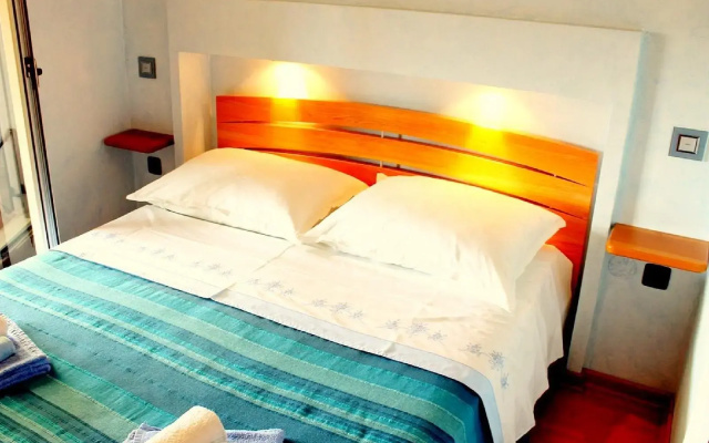 Apartments Salu