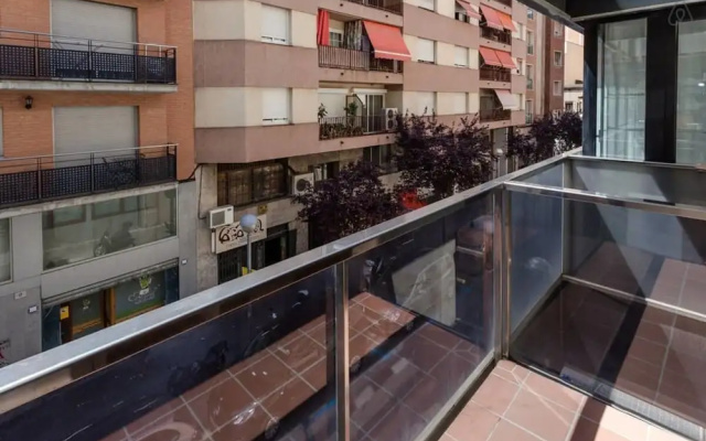 Modern 2 Bedroom Flat Next to Camp Nou