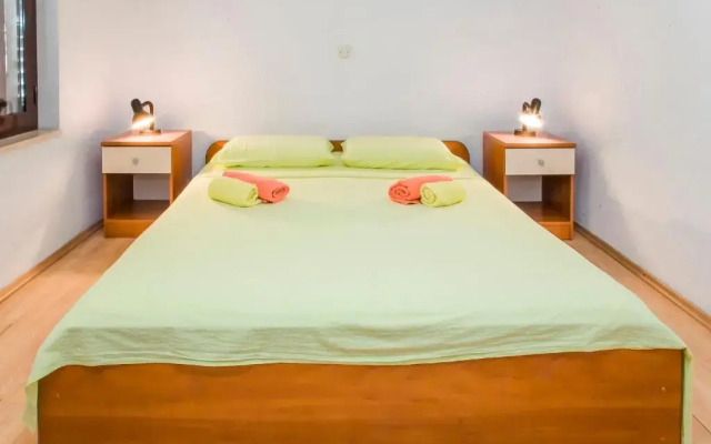 Ante Apartments