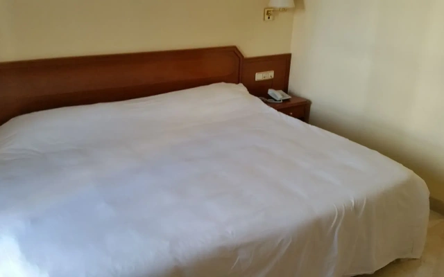 Hotel Humanes