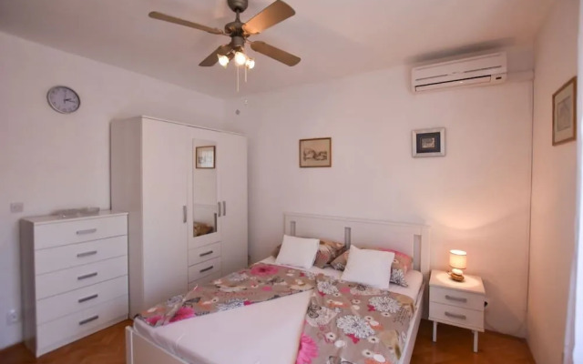 Room Vesna