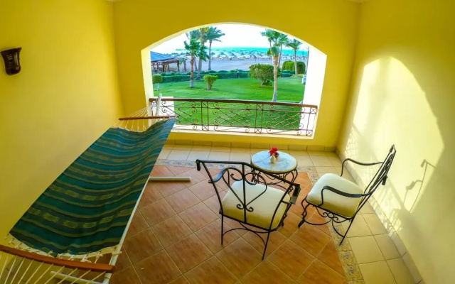 The Club Hotel & Resort