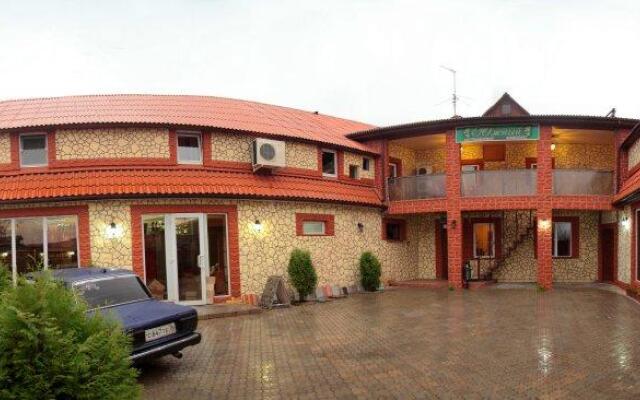 Гостиница Mini-Hotel Yuzhnyy в Ярославле отзывы, цены и фото номеров - забронировать гостиницу Mini-Hotel Yuzhnyy онлайн Ярославль вид на фасад
