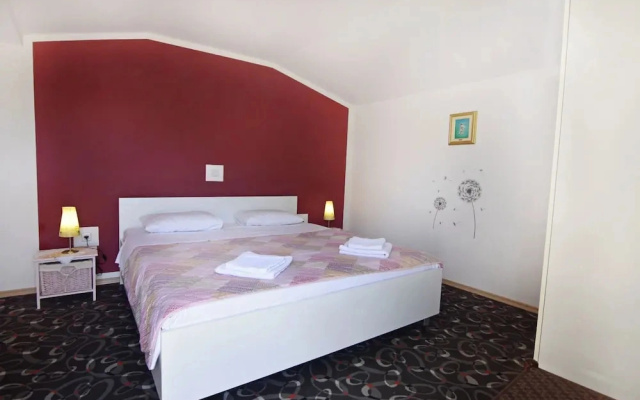Practical Stay With Ocean View