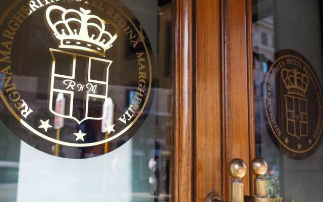 Hotel Regina Margherita вид на фасад